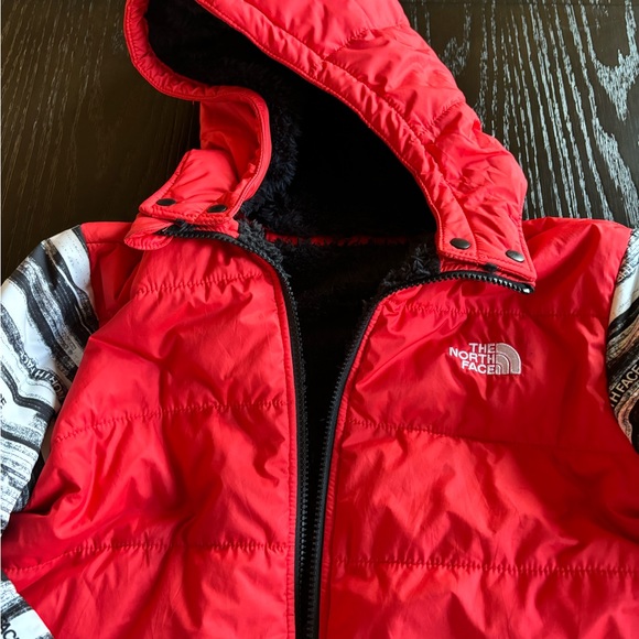 North Face Reversible Jacket - Picture 6 of 8